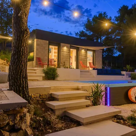 Bloketa House Villa